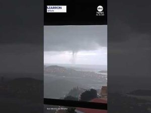 Read more about the article Three waterspouts spotted off the coast of southeastern Spain
