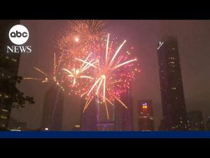 Read more about the article Malaysia rings in 2026 with fireworks