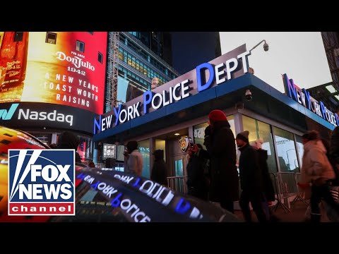 You are currently viewing LIVE: NYC ramps up New Year’s Eve security as Times Square prepares for massive crowds
