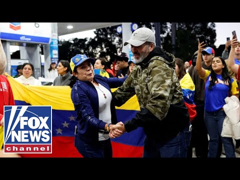 You are currently viewing WATCH: Residents of largest Venezuelan community in the US celebrate Maduro’s capture