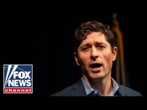 Read more about the article LIVE: Trump warns Minneapolis mayor is ‘PLAYING WITH FIRE’ as ICE enforcement feud explodes