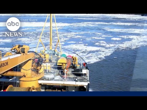 You are currently viewing US Coast Guard deploys ice breaking ships in New York City amid Arctic blast