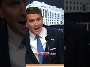 Read more about the article WATCH: DOJ official ROASTS reporter’s question on Don Lemon’s arrest #shorts