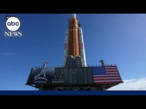 Read more about the article Former NASA astronaut discusses Artemis II safety concerns, launch delay