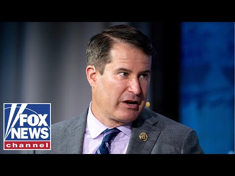 You are currently viewing Dem lawmaker compares anti-ICE agitators to Iranian protesters