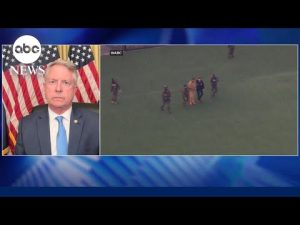 Read more about the article Republican Sen. says Venezuela raid was to arrest ‘evil drug lord,’ and not for oil