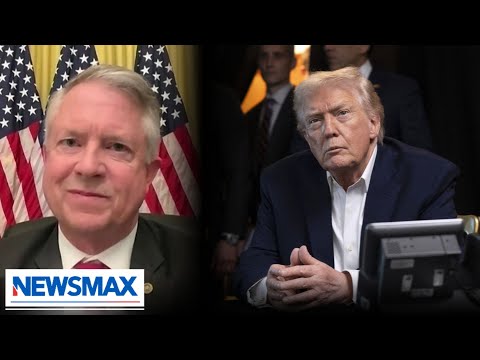 You are currently viewing Like Santa Claus, we know when you’re naughty and nice: Sen. Roger Marshall | Wake Up America