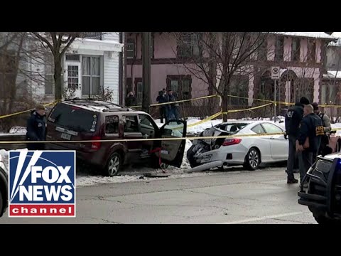 You are currently viewing Minneapolis mayor tells ICE to ‘get the f— out’ after deadly shooting