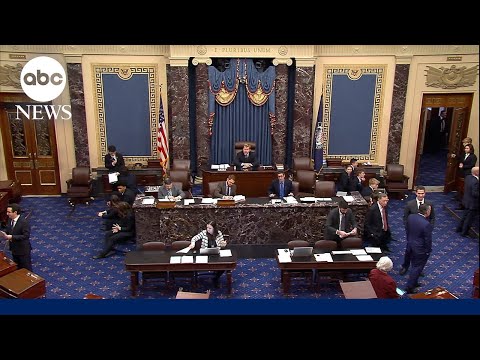 You are currently viewing Senate advances war powers resolution to rein in Trump on Venezuela