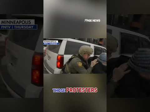 You are currently viewing Border Patrol chief CLASHES with Minnesota protesters #shorts