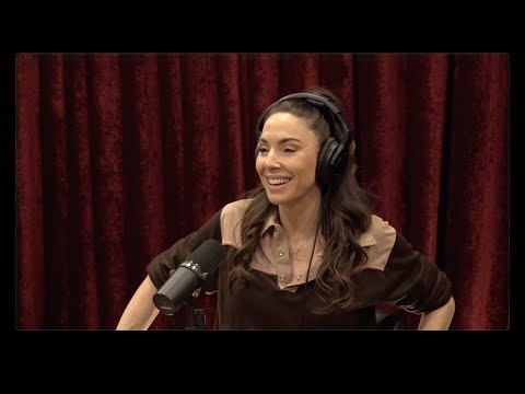 You are currently viewing Joe Rogan Experience #2436 – Whitney Cummings