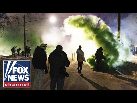 You are currently viewing ‘Permission slip to violence’: Democrats ESCALATE anti-ICE attacks