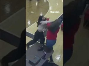 Read more about the article WATCH: Moms unleash FURY as brawl erupts at youth basketball game #shorts
