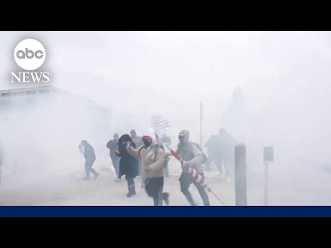 You are currently viewing Tensions escalate as White House blames Democrats, Minnesota governor for protests