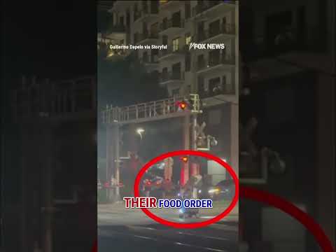 You are currently viewing SEE IT: Delivery robot gets CRUSHED by oncoming train #shorts #viral #deliveryapp #us #miami