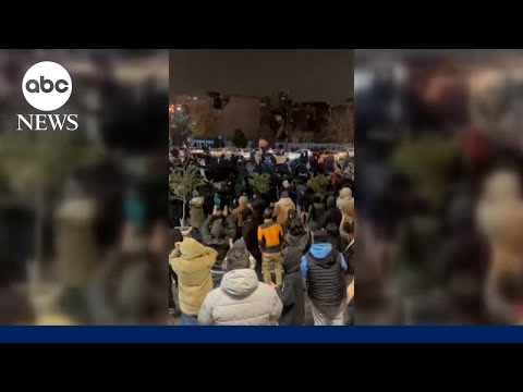 You are currently viewing More than 3,900 killed in Iran, human rights group says