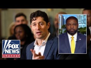 Read more about the article ‘FOOL’: Minneapolis mayor TORCHED as federal troops stand by