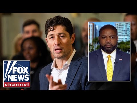 You are currently viewing ‘FOOL’: Minneapolis mayor TORCHED as federal troops stand by