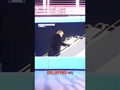 You are currently viewing Trump lands in Davos after Air Force One malfunction #shorts #us #trump #airforceone