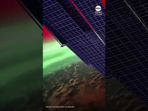 You are currently viewing Stunning view of northern lights seen from International Space Station