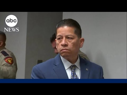 You are currently viewing Former Uvalde school police officer found not guilty