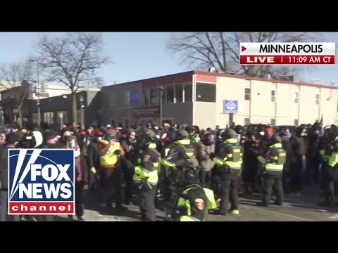 You are currently viewing Man reportedly dead after Border Patrol-involved shooting