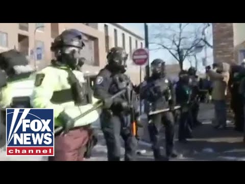 You are currently viewing ‘POLICE ARE OUTNUMBERED’: Protests ERUPT as Minnesota officials declare unlawful assembly