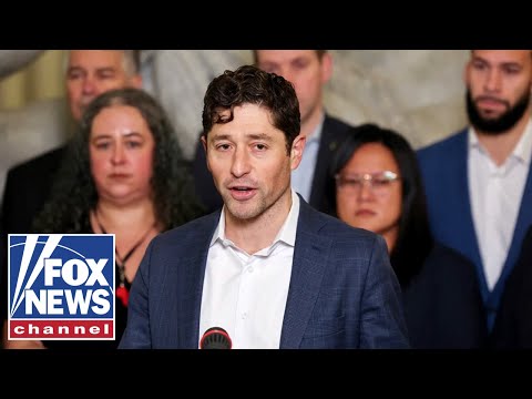 You are currently viewing WATCH LIVE: Mayor Jacob Frey and Sen Amy Klobuchar hold press conference