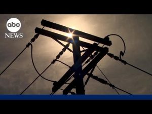 Read more about the article Utility crews work to restore power in South Carolina