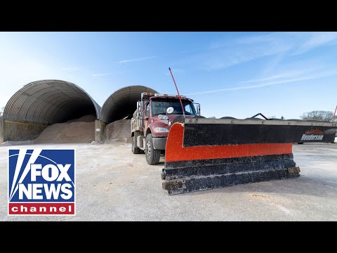 You are currently viewing Storm cleanup will take ‘a few days,’ says Nassau County executive