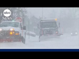 Read more about the article How to prepare when traveling on hazardous roads after a winter storm