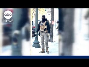 Read more about the article New bystander and body camera video in Alex Pretti shooting