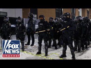 Read more about the article LIVE: Tom Homan takes command in Minneapolis as federal strategy shifts