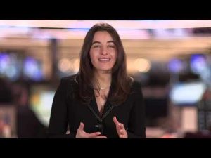 Read more about the article Car crashes into LA grocery store; at least 3 dead, several hurt, officials say