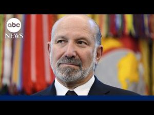 Read more about the article Trump commerce secretary faces calls to resign or be fired over Epstein ties