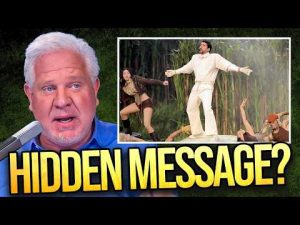 Read more about the article Bad Bunny vs. TPUSA: The REAL Takeaways from Dueling Super Bowl Halftime Shows