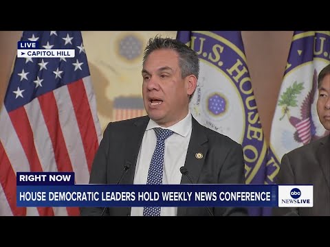 You are currently viewing LIVE: House Democratic leaders hold news conference