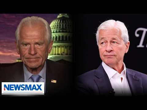 You are currently viewing Navarro calls out ‘S.O.B.’ bankers for opposing Trump’s push for credit card interest caps