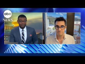 Read more about the article Top AI researcher warns ‘world is in peril’