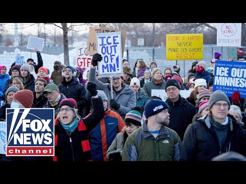You are currently viewing Resistance to ICE is ‘pretty limited’ to blue states: Sen. Ron Johnson