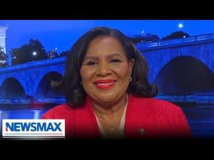 Read more about the article Pardon Czar talks Trump pardoning ex-NFL players