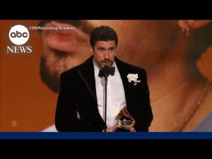 Read more about the article Top moments from the Grammy Awards