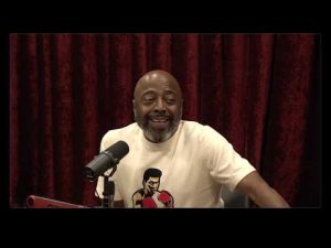 Read more about the article Joe Rogan Experience #2455 – Donnell Rawlings