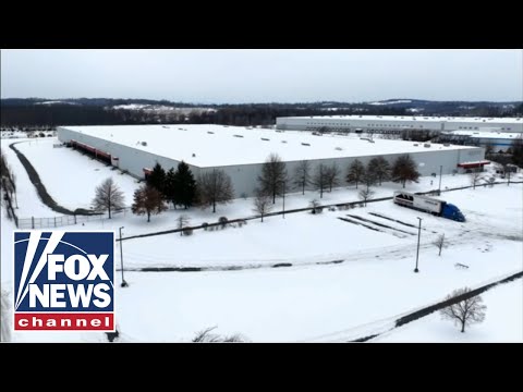 Read more about the article LIVE: New York residents protest DHS plan to convert warehouse into ICE detention center