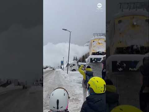 Read more about the article Avalanche hits Swiss ski resort