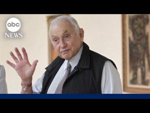Read more about the article Billionaire Les Wexner reportedly says he was ‘conned’ by Epstein in deposition