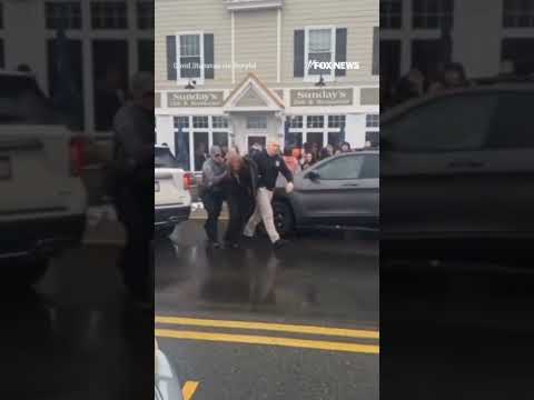 You are currently viewing Multiple teens arrested as student anti-ICE walkout ERUPTS into chaos #foxnews #news #shorts