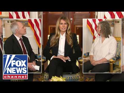 You are currently viewing Freed Israeli-American hostages open up about emotional encounter with first lady Melania Trump