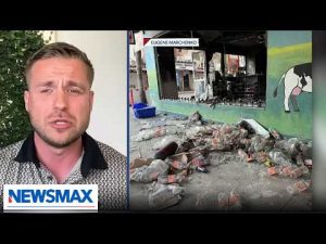 Read more about the article American stuck in Mexico: I ducked behind cars when I saw motorcycles | National Report