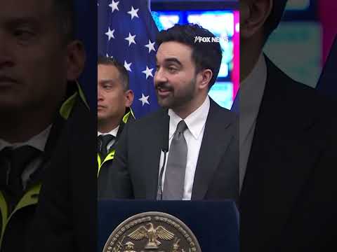 Read more about the article WATCH: Mamdani reacts to snowball attack on NYPD